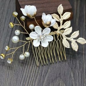 Faux Pearl and Flower Wedding Comb